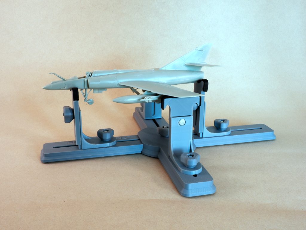 Adjustable Scale Models Painting Stand - New Design!