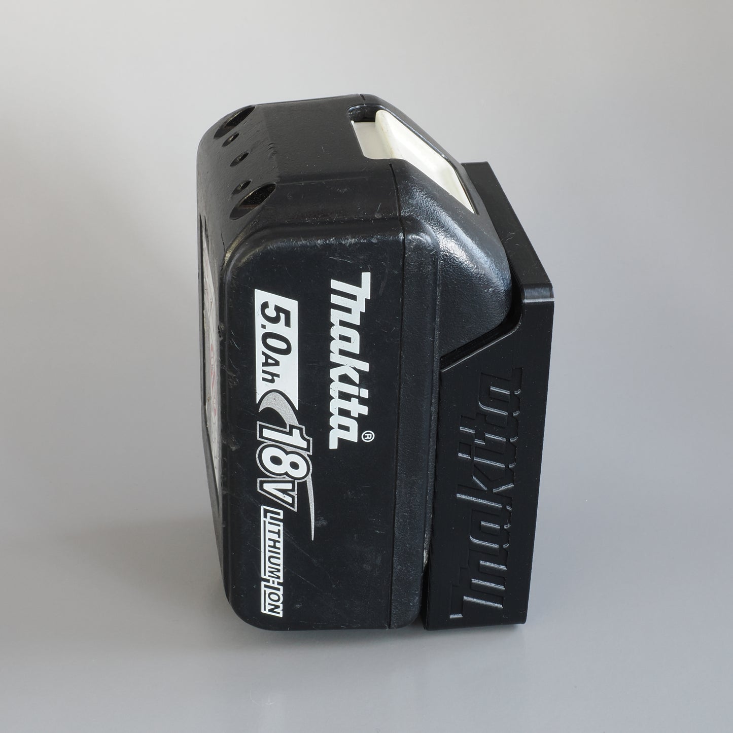 Makita 18 Volt Single Battery Mount Holder - Locking Type