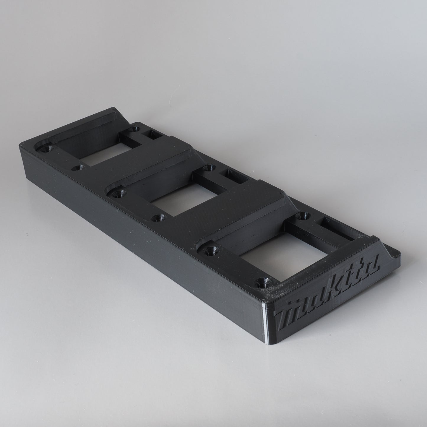 Makita 18 Volt Triple Battery Mount Holder - Locking Type