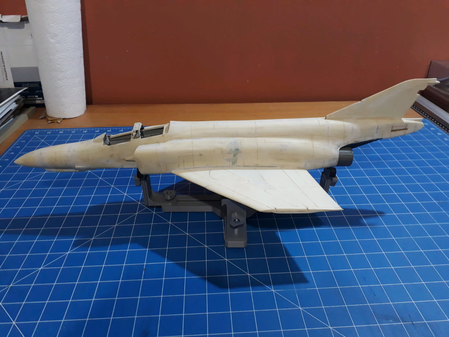 Adjustable Scale Models Painting Stand